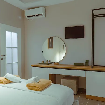 Han/Misafirhane Delmar Garden Golem (Tirana)